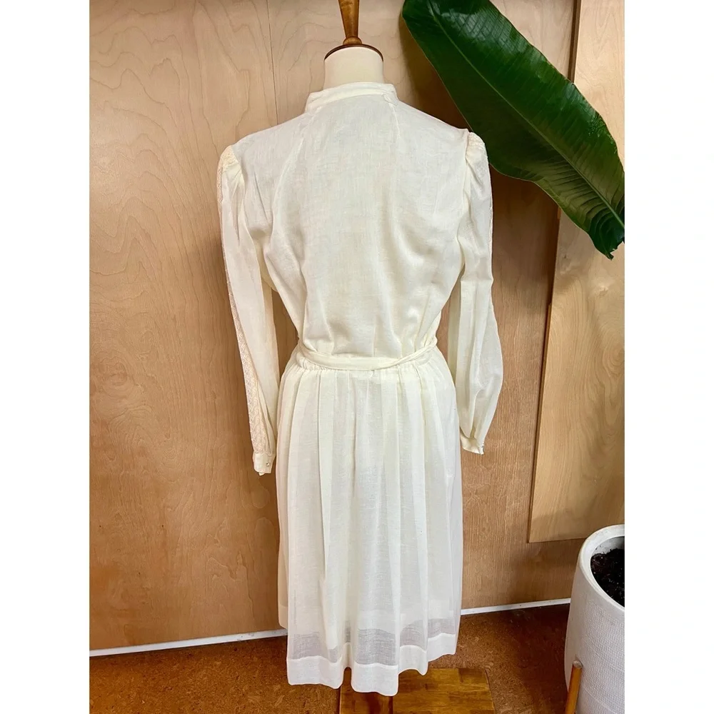 ๐ผ Oooooh lala Lovely vintage lace dress - Picture 6 of 10